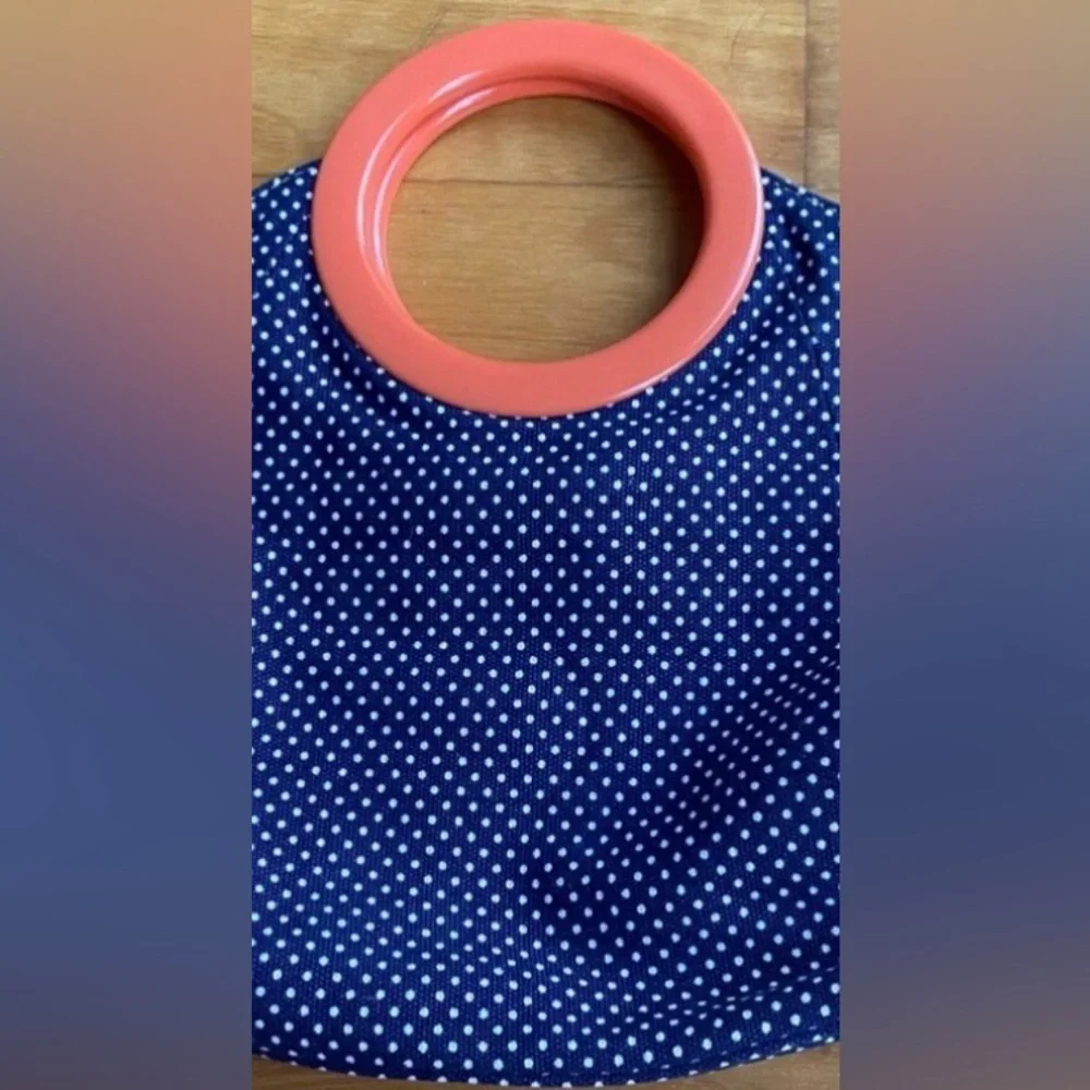 J.Crew Purse bag, cotton canvas navy-Royal & white pin dot Coral acrylic handles - Picture 6 of 14
